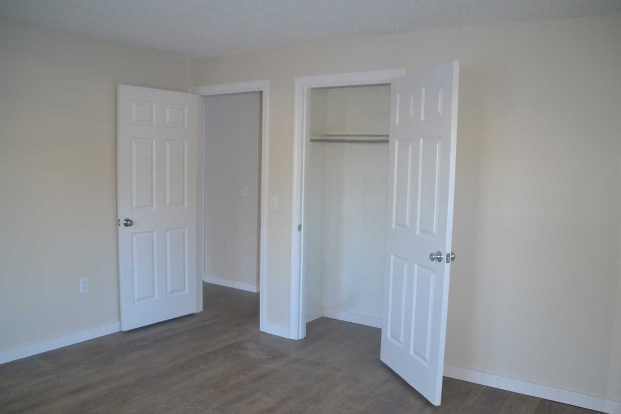 12 Saint James Pl #814 - Photo 6 of 15