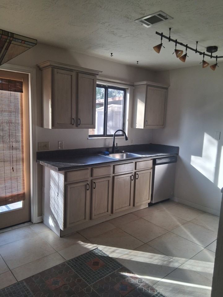 322 Canal Rd #16 - Photo 3 of 20