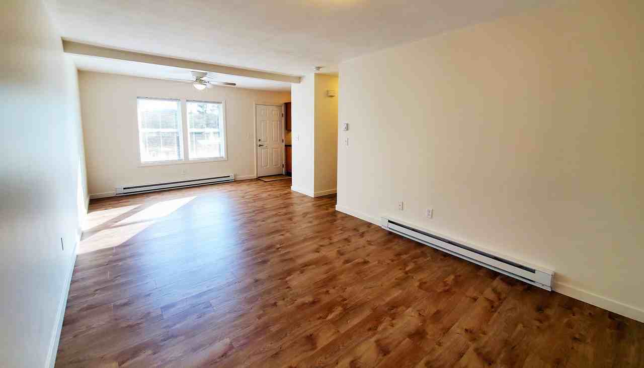 72 Leigh Ave #C - Photo 6 of 8