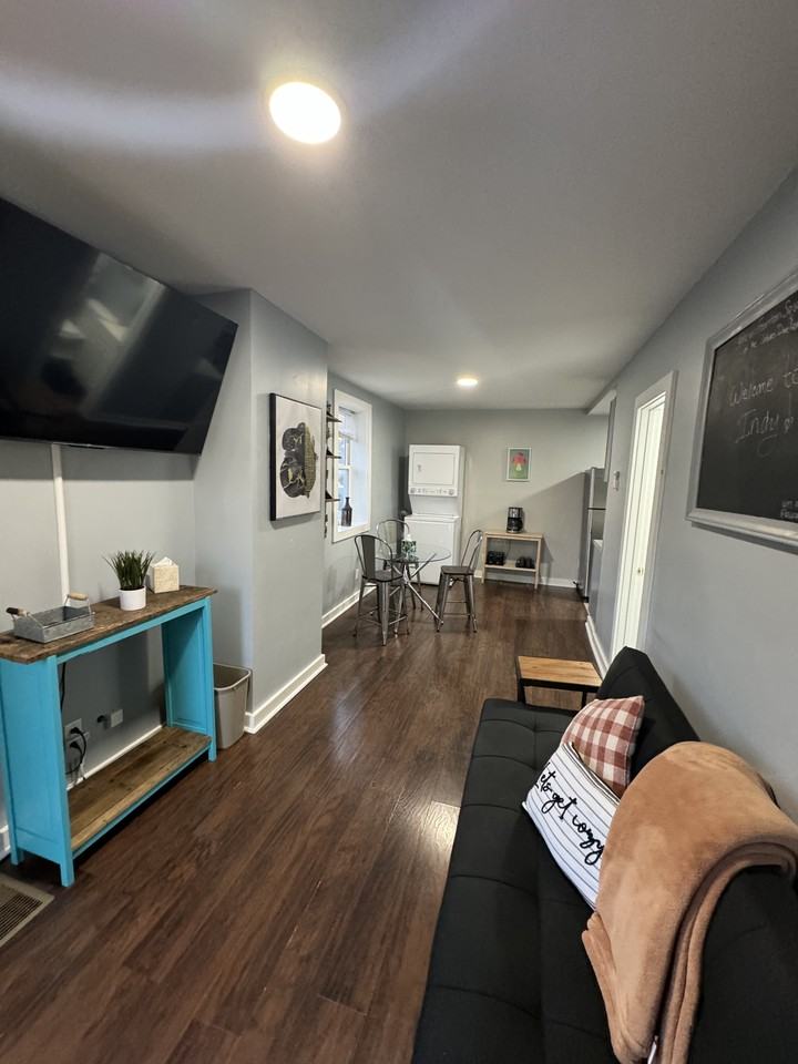 1238 S State Ave #1 - Photo 3 of 12