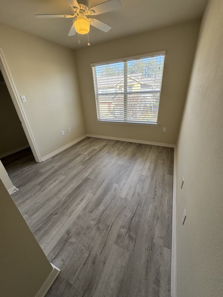 3061 Dundee Loop S #3061 - Photo 6 of 21