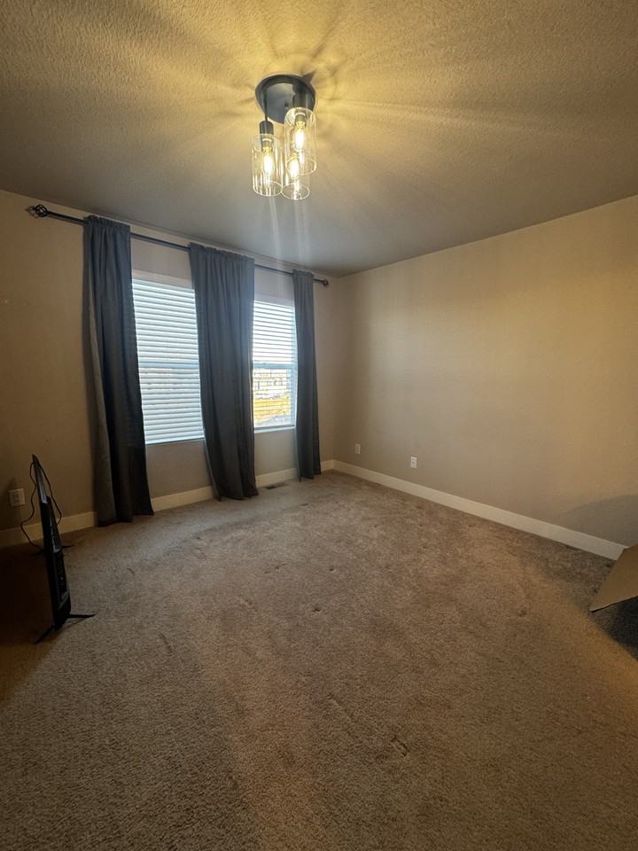 16018 E 47th Dr #NA - Photo 5 of 6