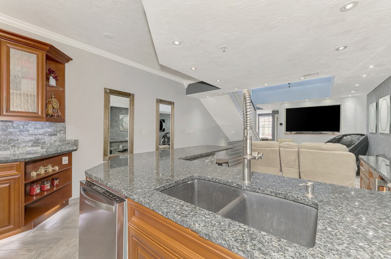 5551 Bentgrass Dr #103 - Photo 5 of 50