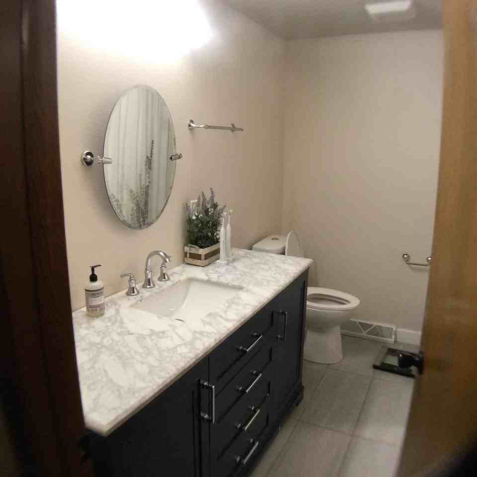 201 W Oak St #1 - Photo 6 of 22