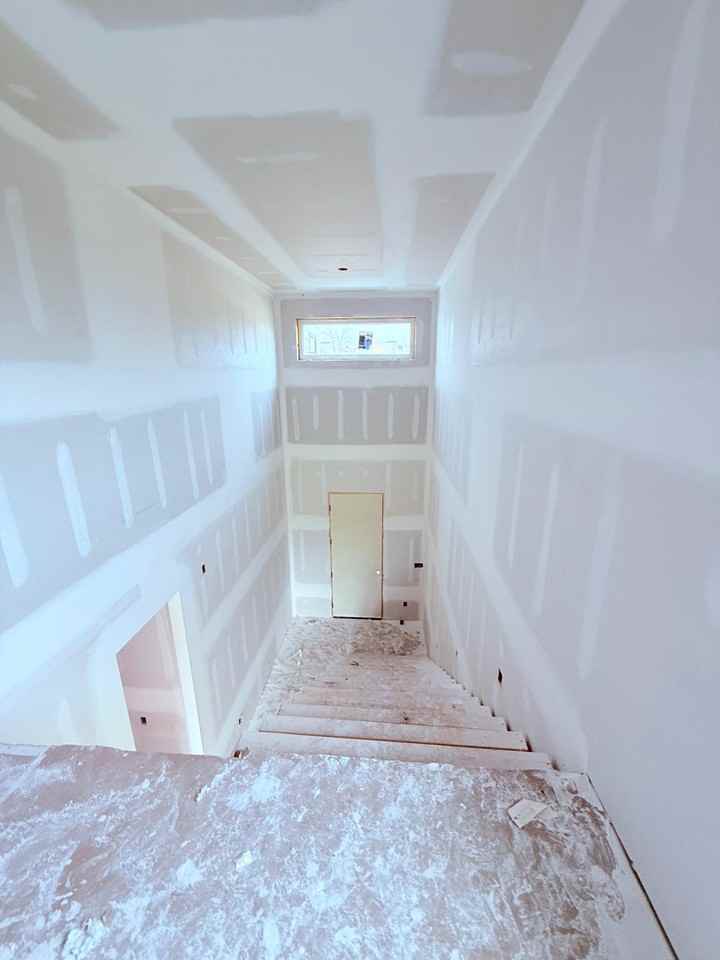 1110 Nw Sproul Dr #NA - Photo 6 of 12