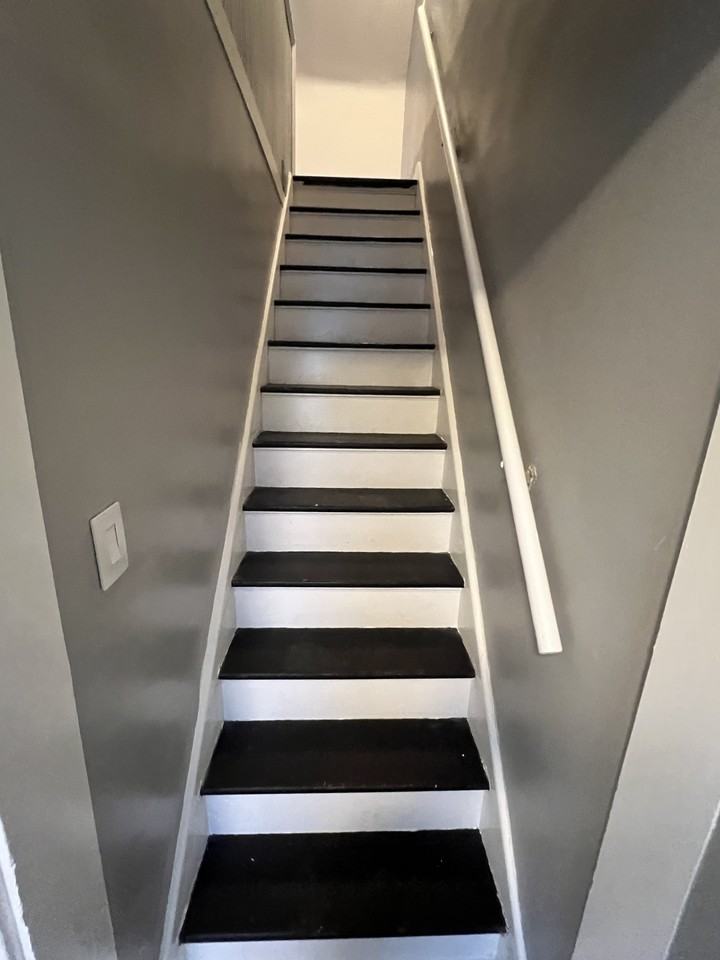 27 Maplewood St #2 - Photo 3 of 9