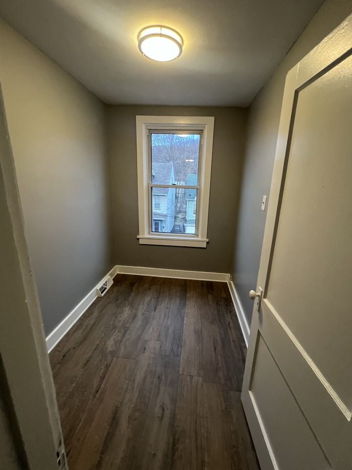 27 Maplewood St #2 - Photo 7 of 9