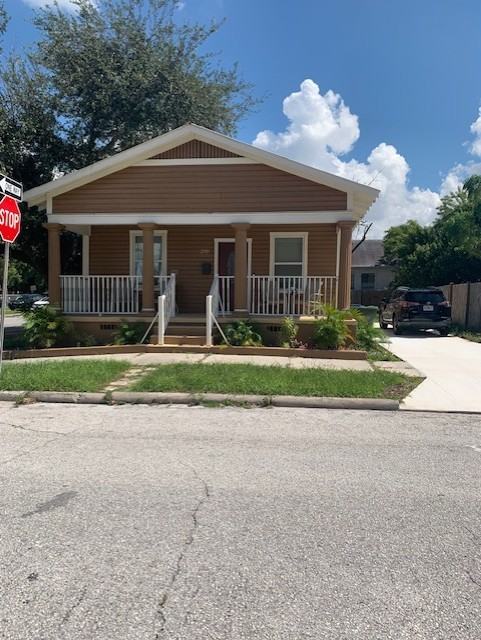 2709 N 17th St #NA - Photo 2 of 15