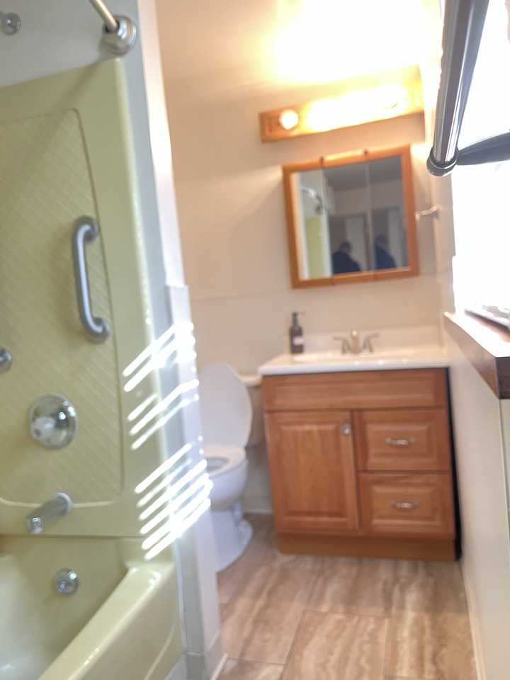 168 Main St #B - Photo 6 of 16