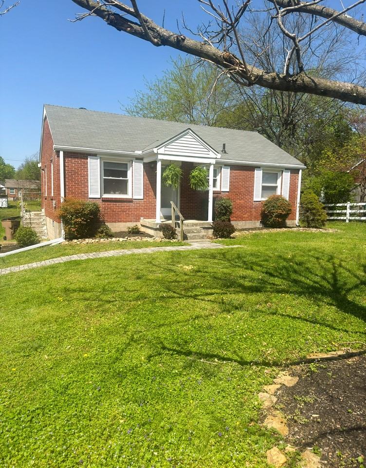 204 Blanchard Pl #NA - Photo 3 of 18