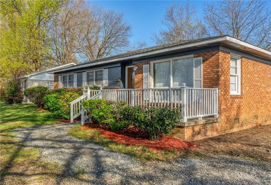 2201 E Florida St #NA - Photo 2 of 9