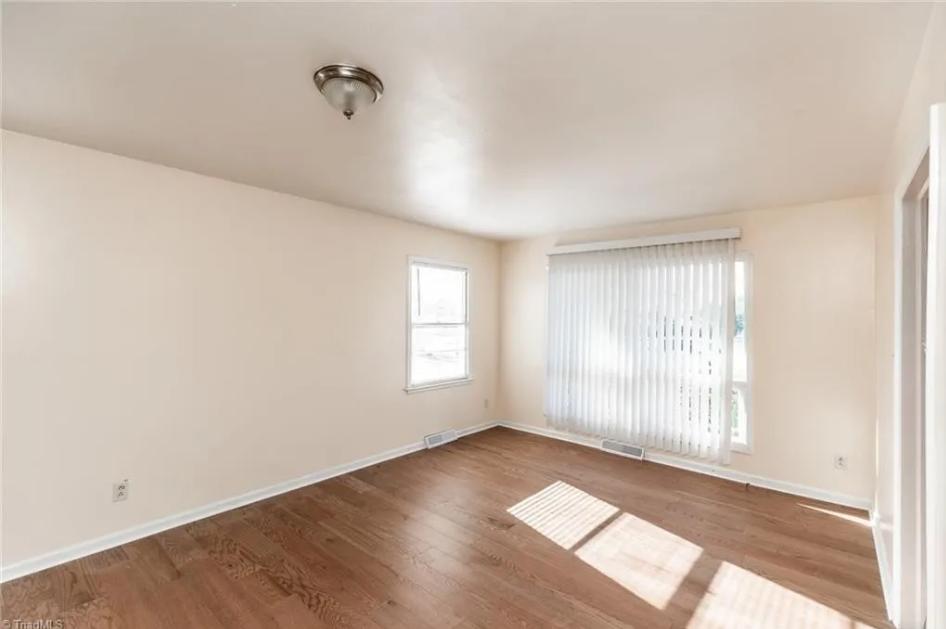 2201 E Florida St #NA - Photo 3 of 9