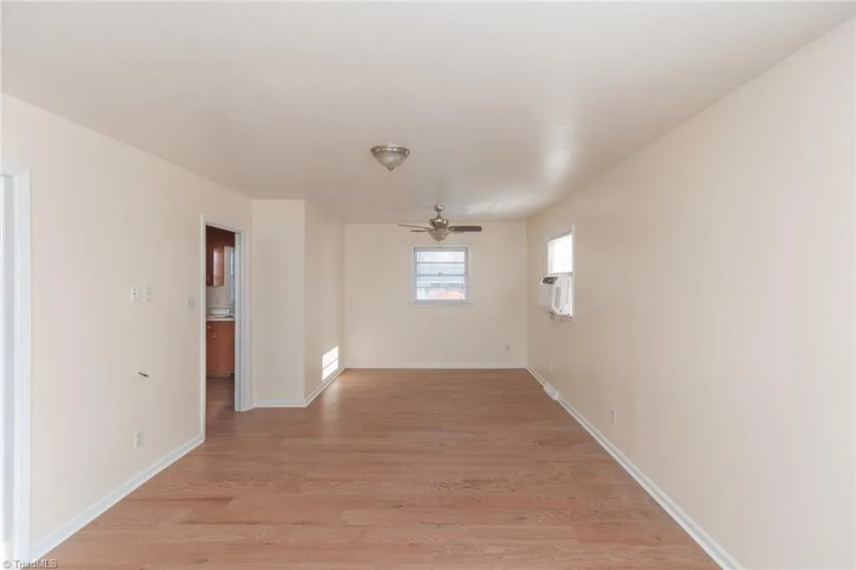 2201 E Florida St #NA - Photo 4 of 9