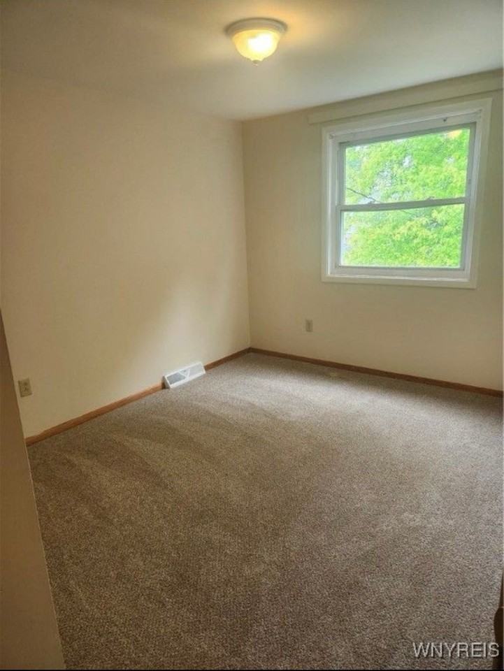 78 W Summerset Ln #NA - Photo 5 of 9