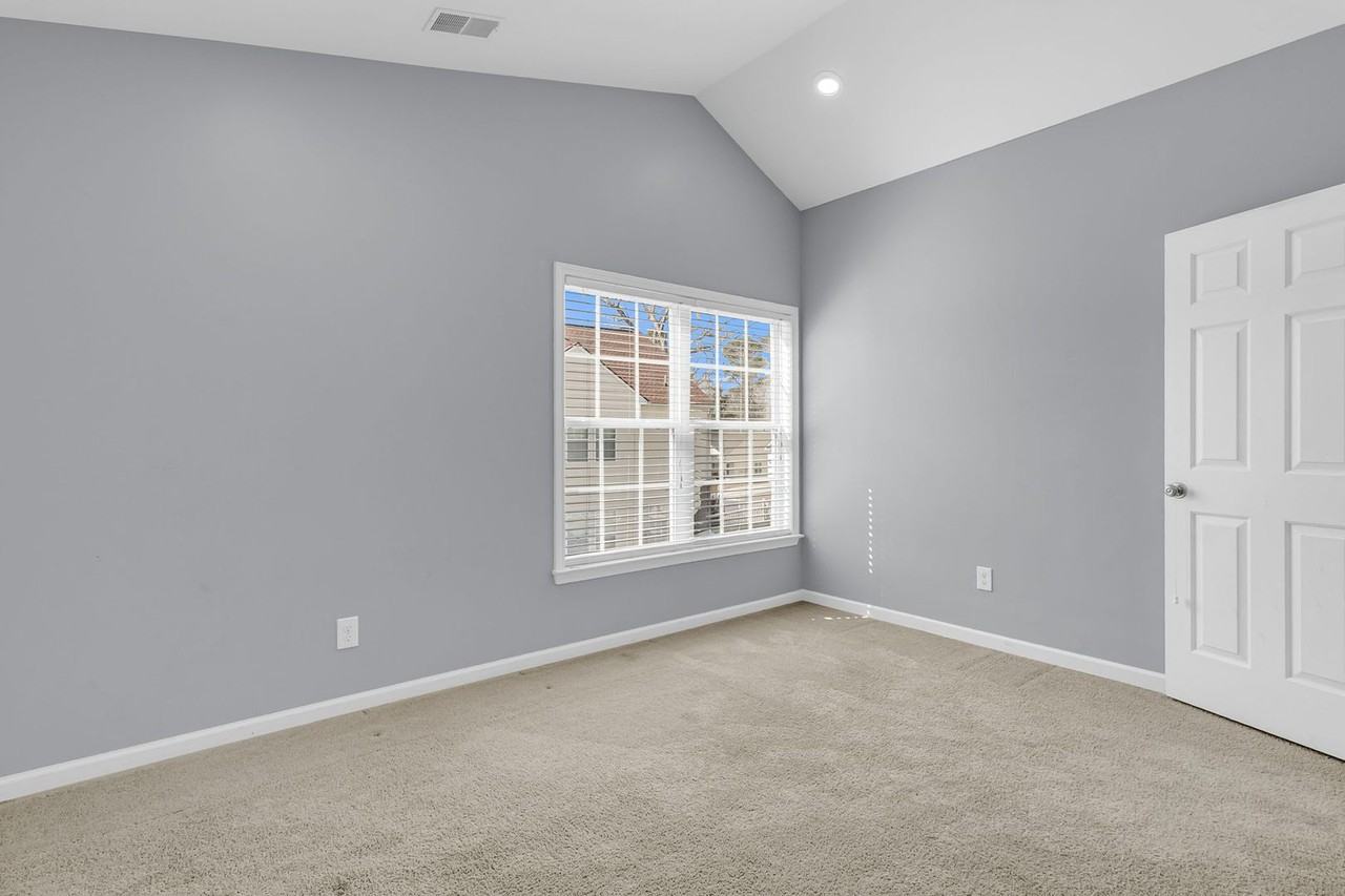 7478 Hawks Cir - Photo 7 of 50