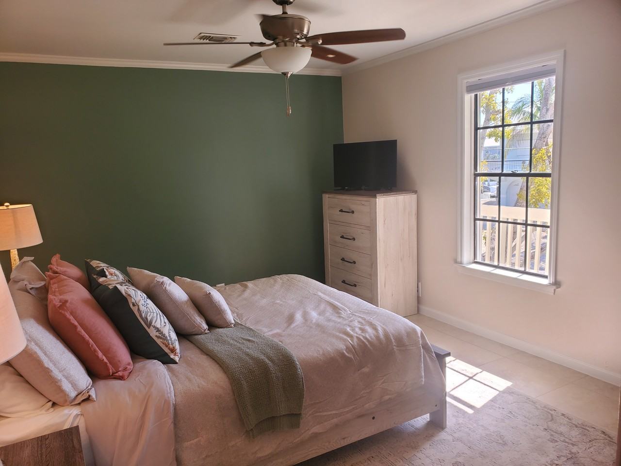 222 Bristol Ct #NA - Photo 6 of 23