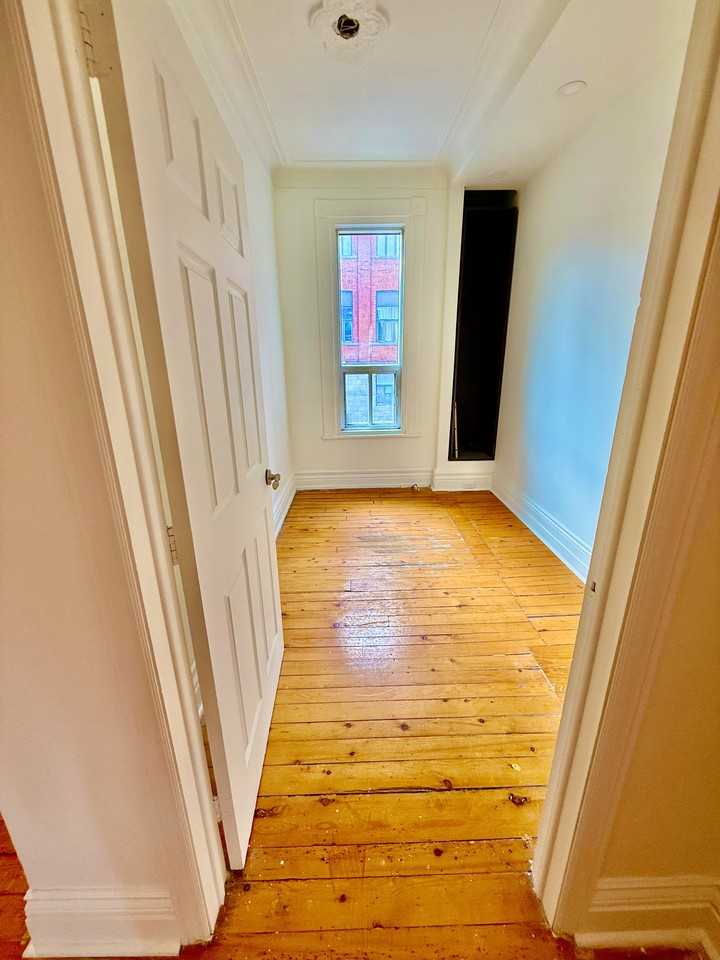 4143-47 rue Clark - Photo 7 of 9