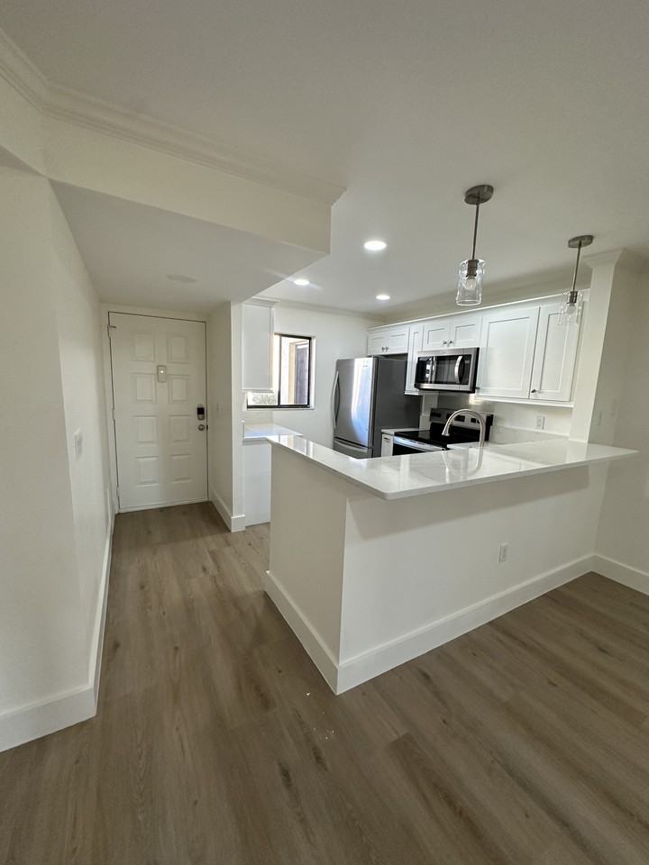 401 Airport Ave E #303 - Photo 2 of 21