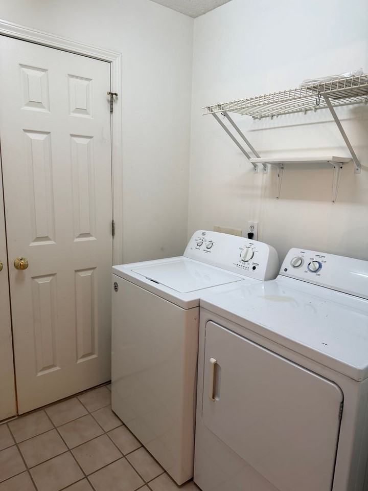 9755 Leyland Dr - Photo 5 of 15