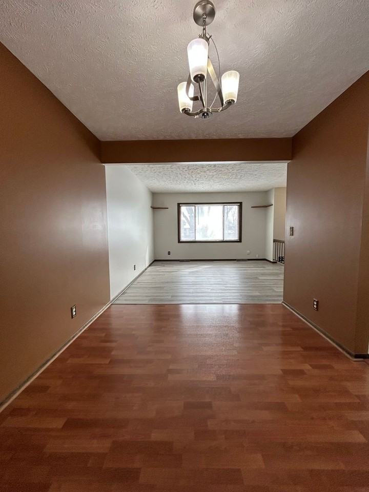 7516 Josephine St - Photo 7 of 36