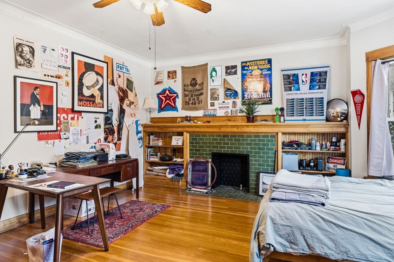 6310 N Lakewood Ave - Photo 3 of 41