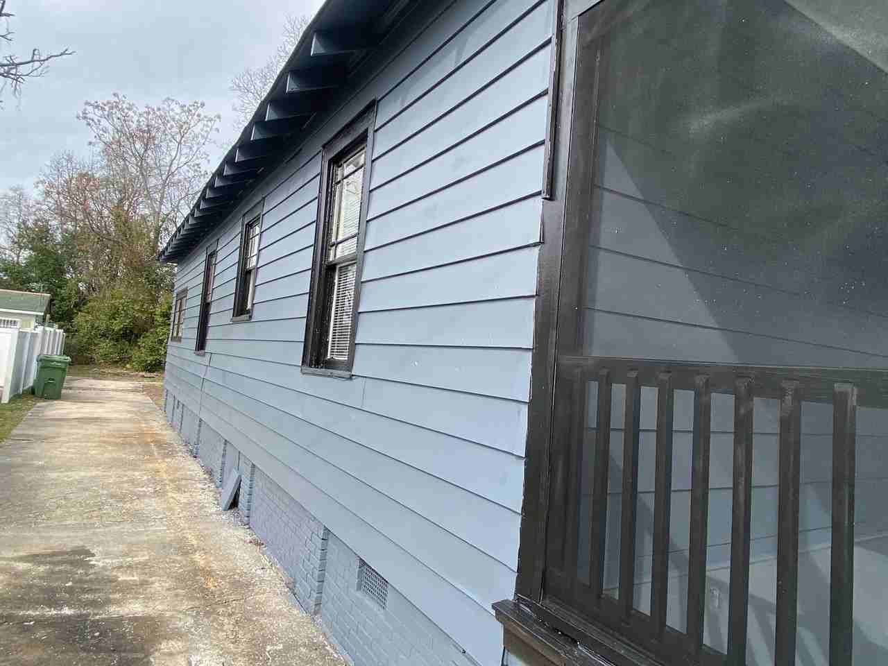 2305 Marion St - Photo 3 of 14