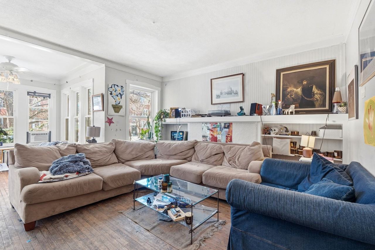 6445 Glenwood - Photo 3 of 32