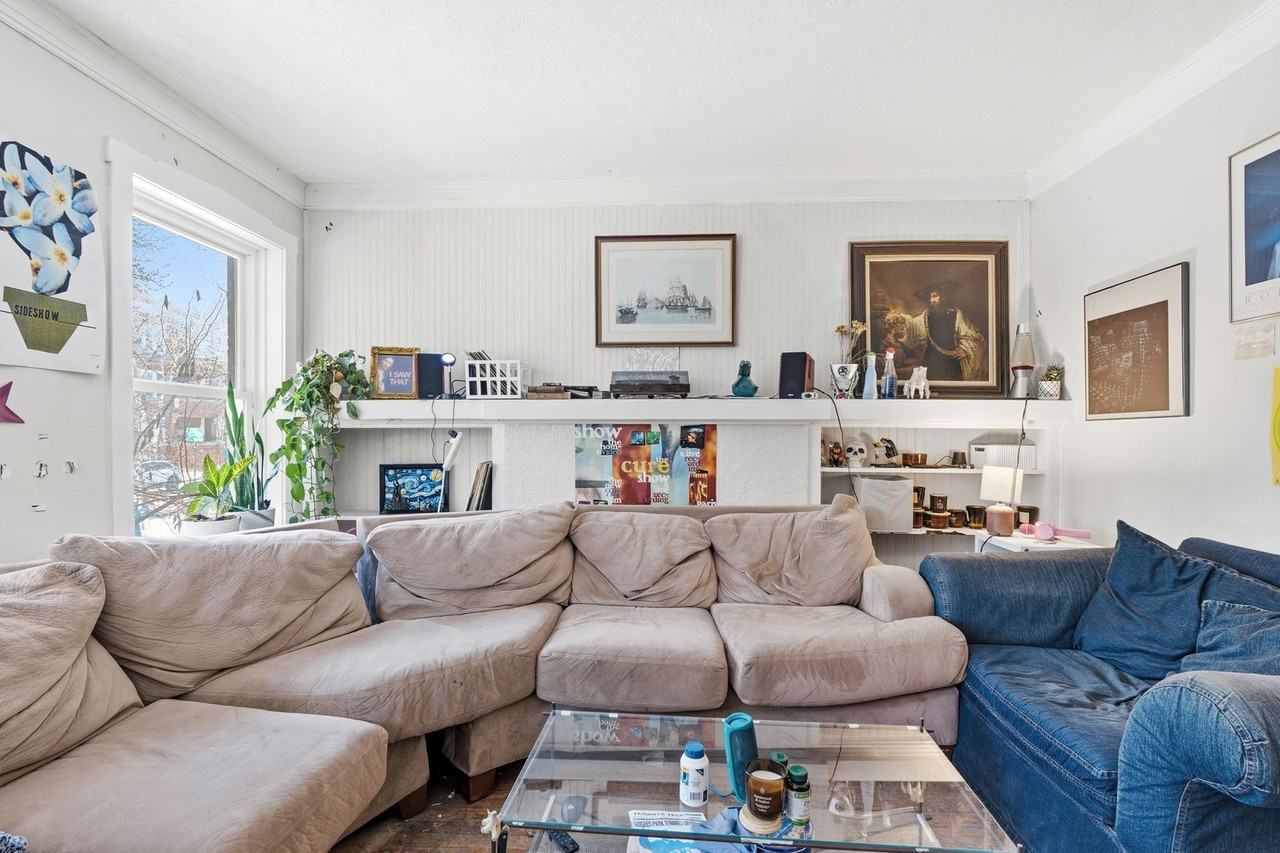 6445 Glenwood - Photo 4 of 32