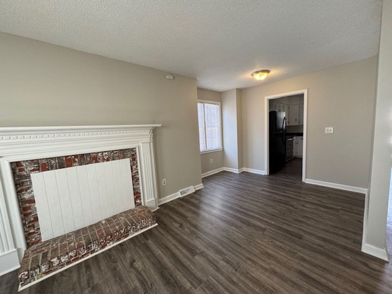 104 Village Ct - Photo 5 of 20