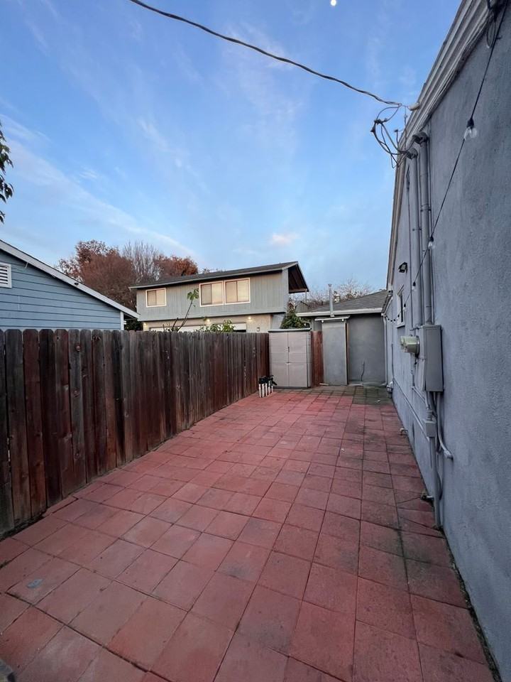 2022 Pomona Ave #A - Photo 5 of 16