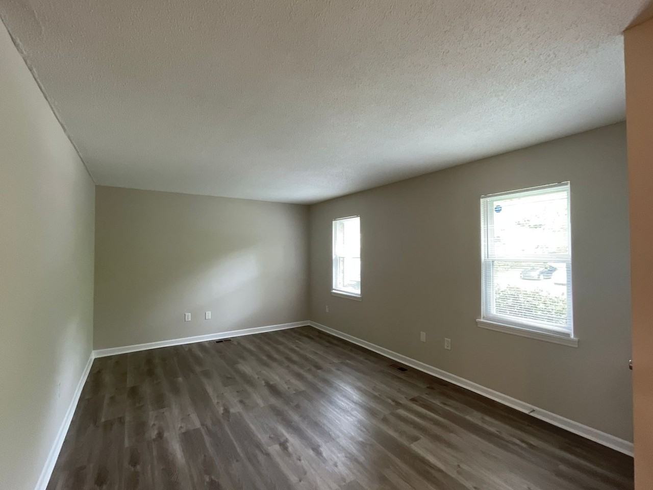 3623 Driftwood Dr - Photo 2 of 14