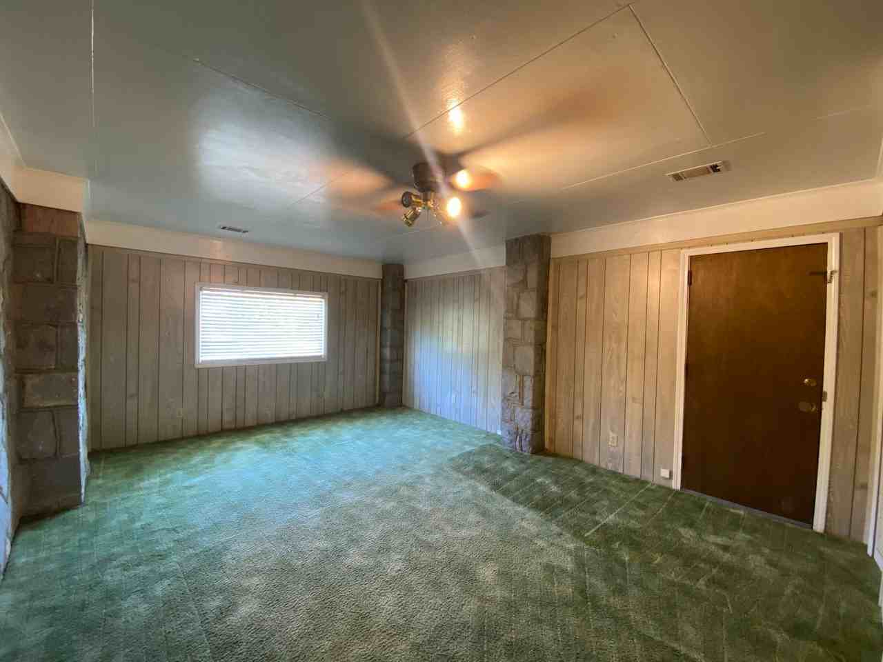 915 Evergreen Ave - Photo 6 of 16