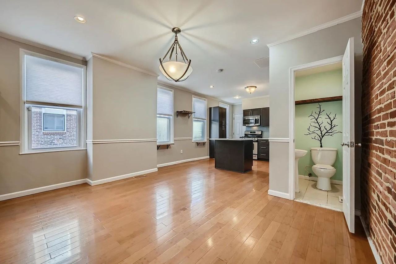 2612 E Fairmount Ave - Photo 6 of 27