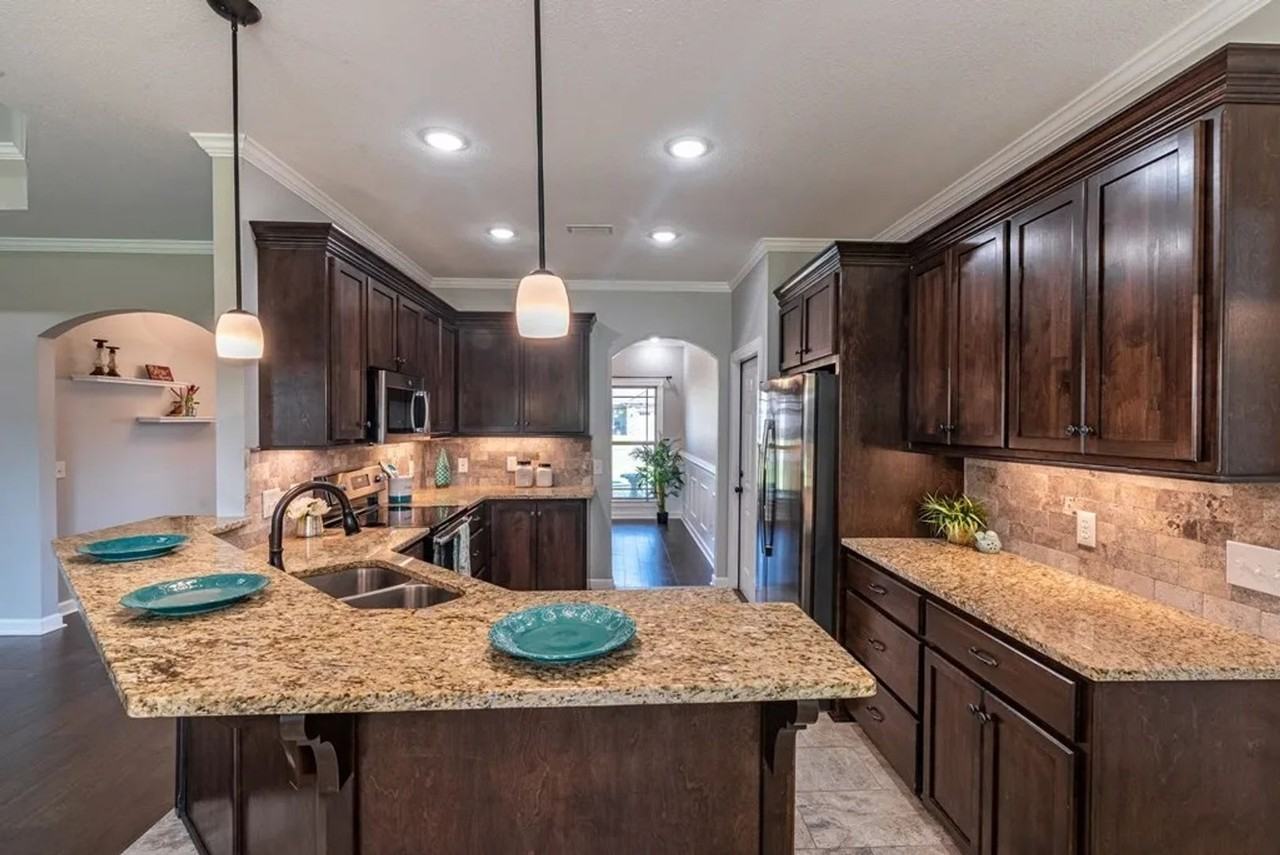 105 Birchwood Pl - Photo 4 of 15