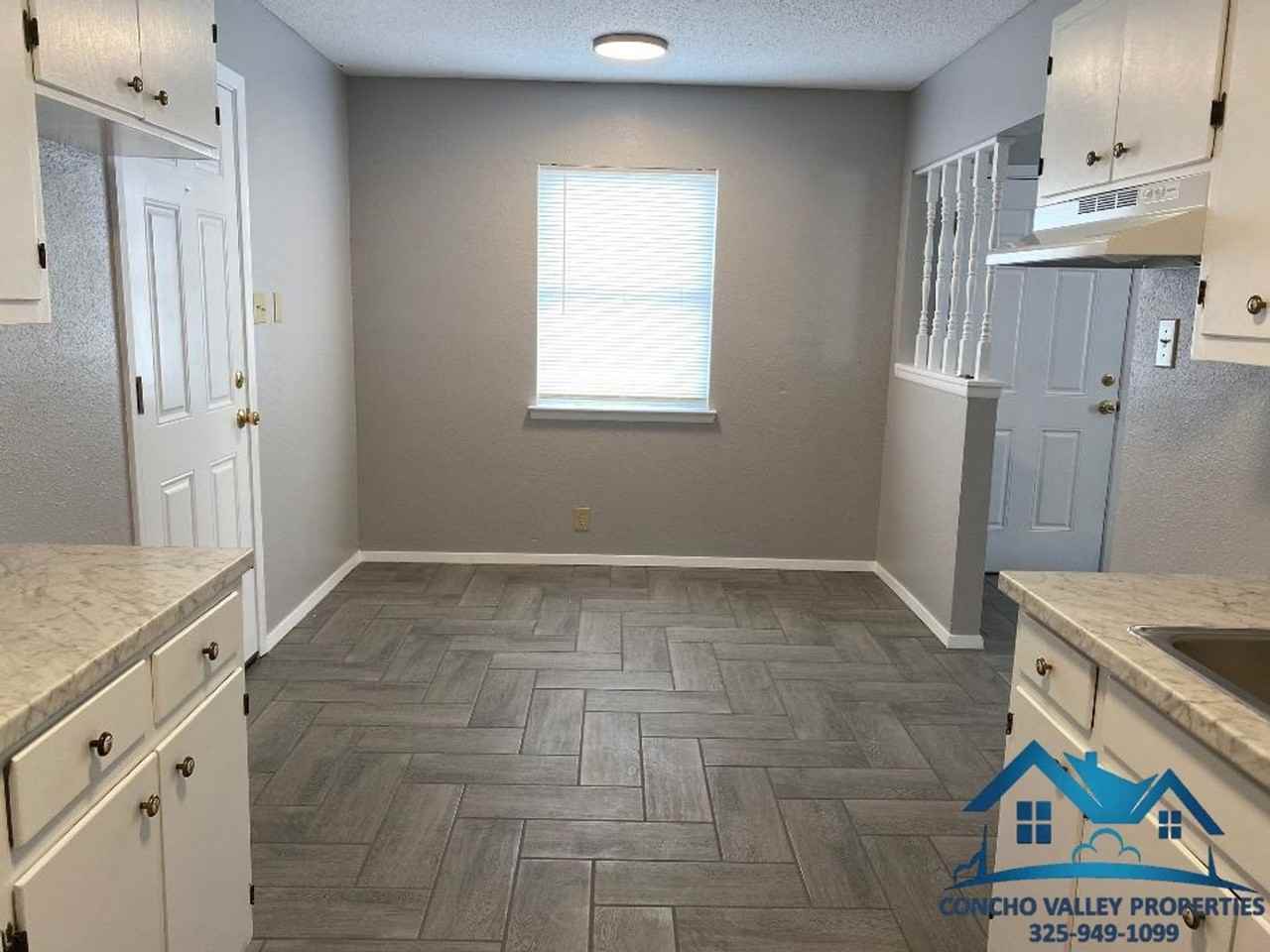 3110 Juanita Ave - Photo 5 of 13