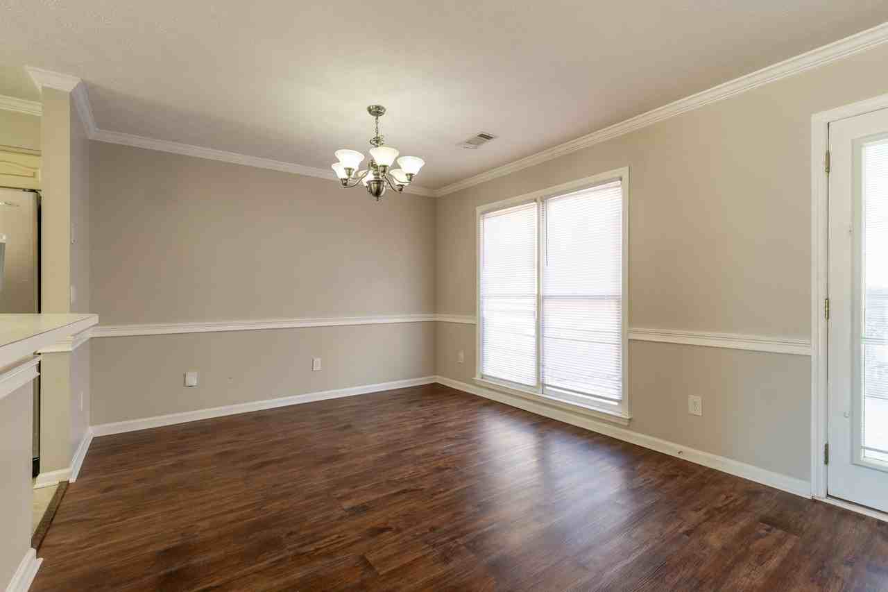 4186 Lindale Ct - Photo 3 of 15