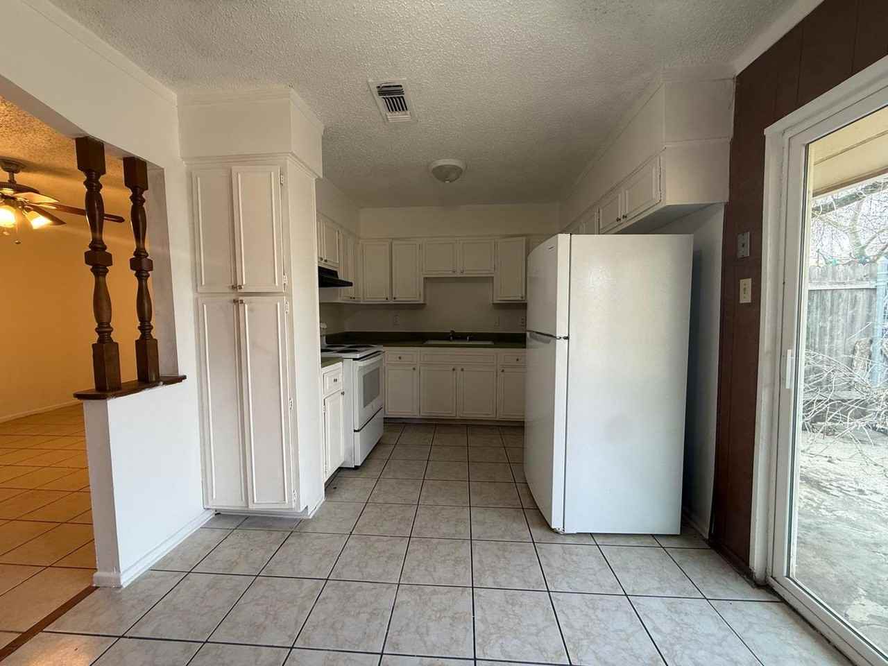 5735 Stiffkey Dr - Photo 3 of 12