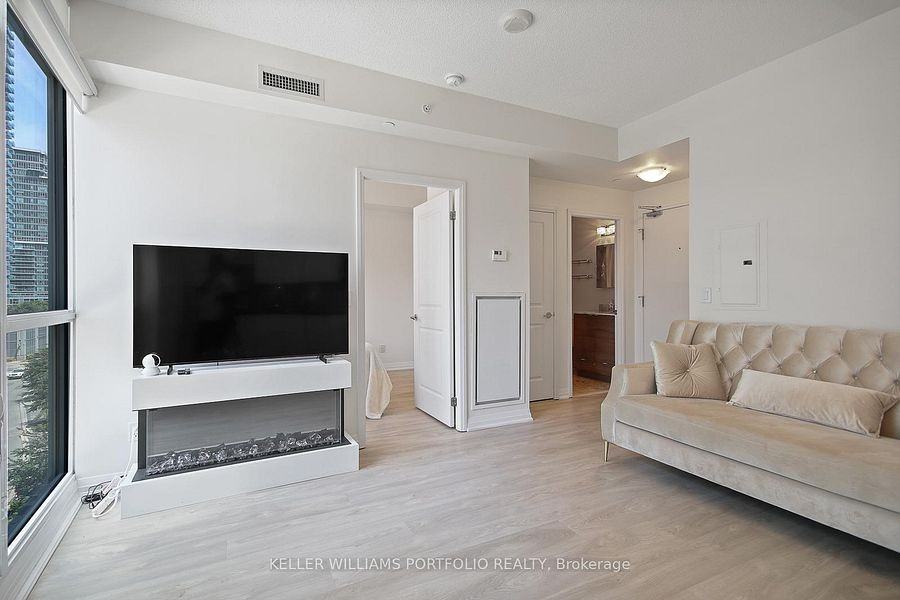 59 Annie Craig Drive #512 - Photo 5 of 15