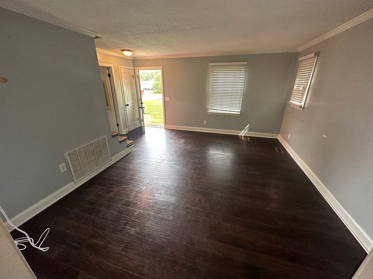 510 Layne St #1 - Photo 4 of 35