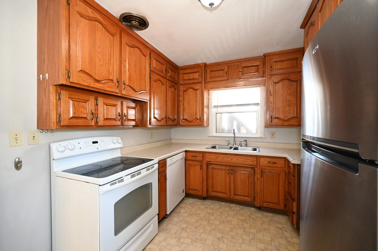 1801 3rd St Sw #1 - Photo 2 of 20