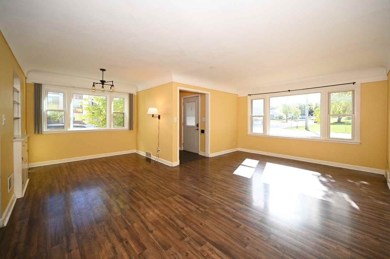 1801 3rd St Sw #1 - Photo 4 of 20