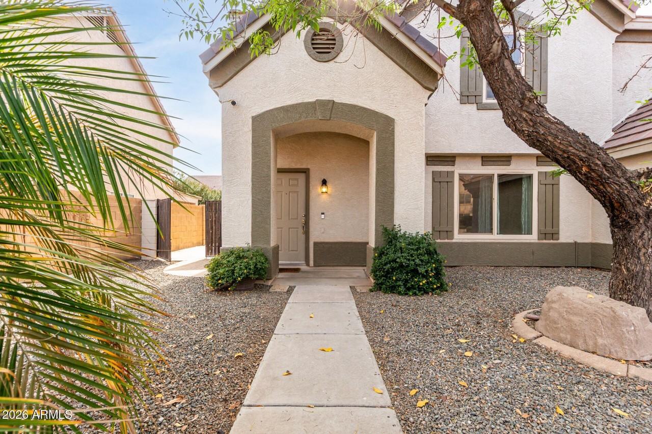 2425 E Westchester Dr - Photo 7 of 50