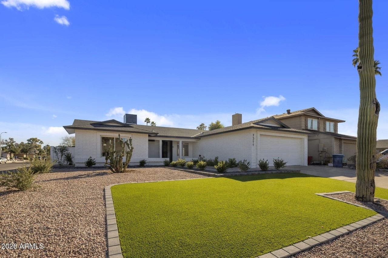 7311 S Mcallister Ave - Photo 2 of 29