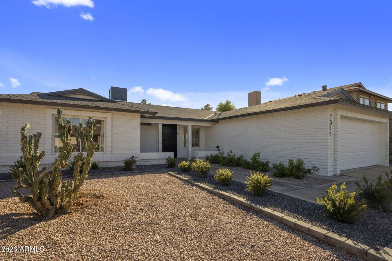 7311 S Mcallister Ave - Photo 3 of 29