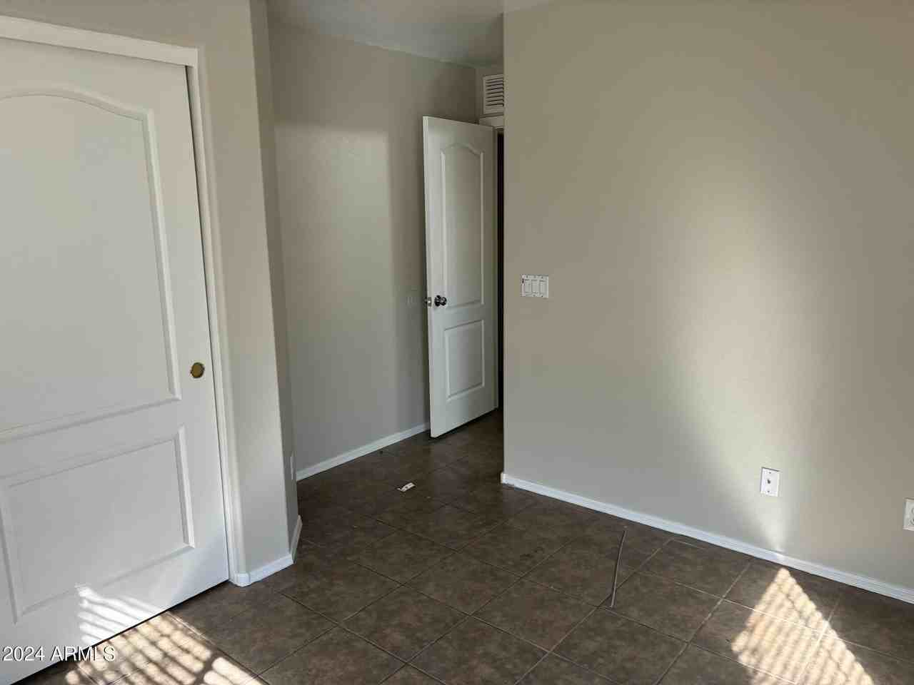 12522 W Hadley St - Photo 3 of 12