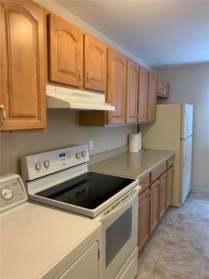 26 Heron Way S - Photo 4 of 21