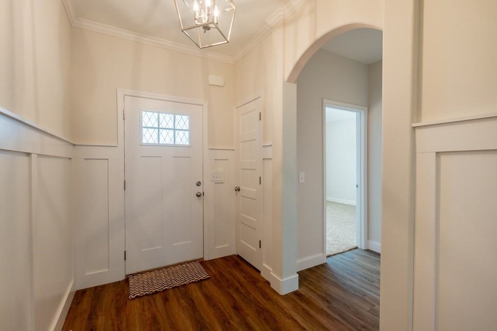 8033 Barton Dr - Photo 3 of 28