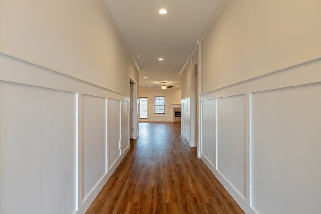 8033 Barton Dr - Photo 4 of 28