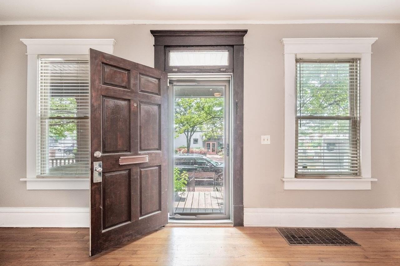 6 Hanford St Unit 6 #6 - Photo 5 of 28