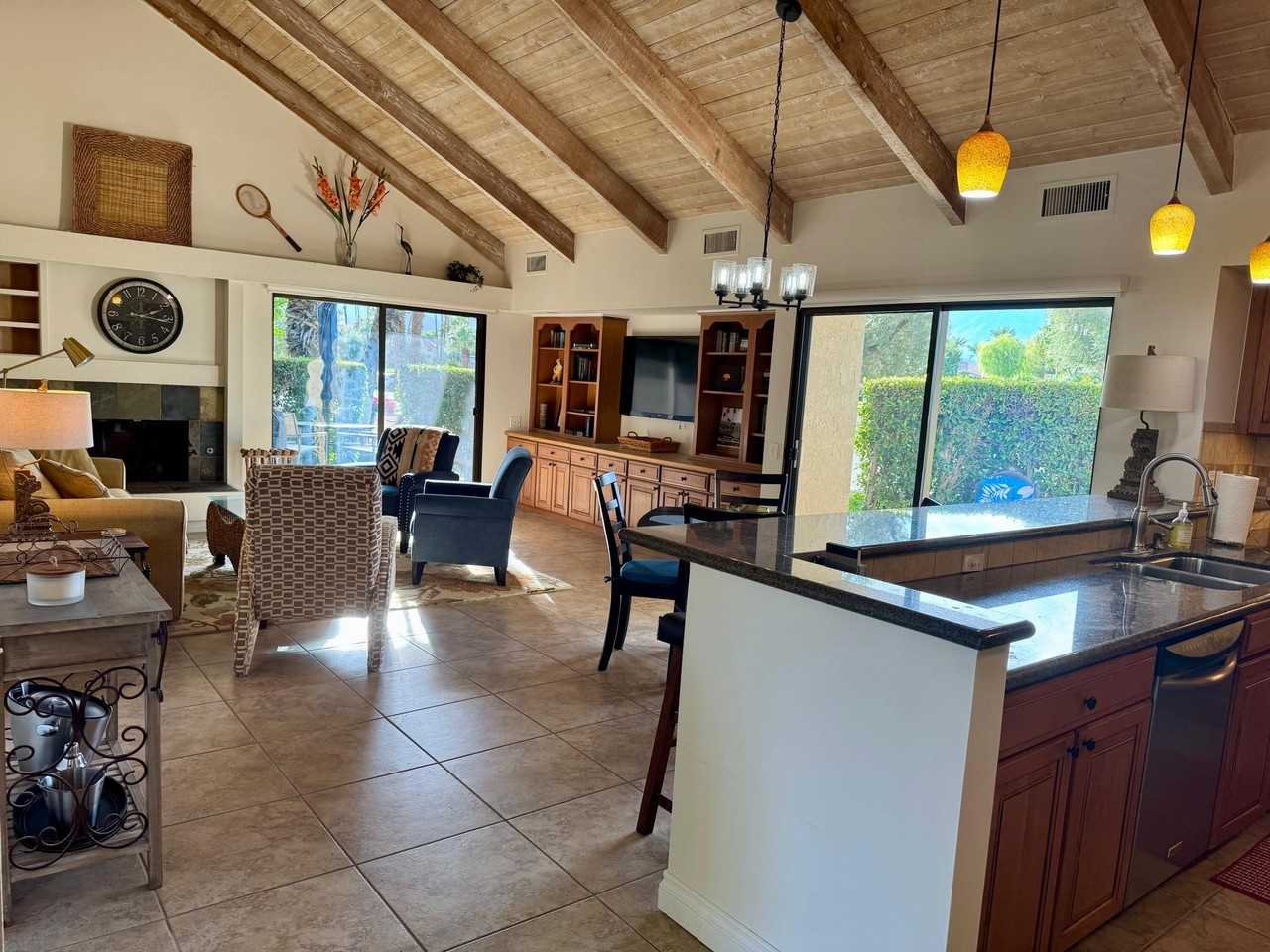 310 Forest Hills Dr - Photo 6 of 44